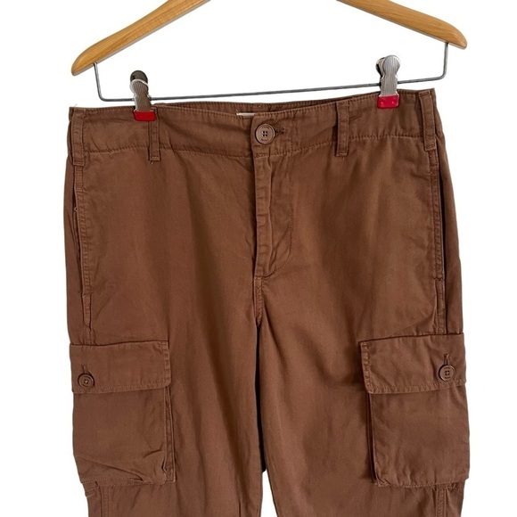 FRAME Relaxed Utility Cargo Cotton Trousers in Washed Latte - Picture 5 of 11